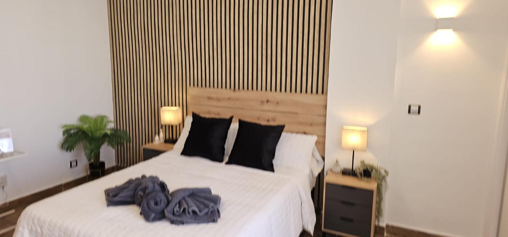 Namaste Modern Elegance City Center Apartment By Namaste Elite ตอร์เรโมลิโนส ภายนอก รูปภาพ