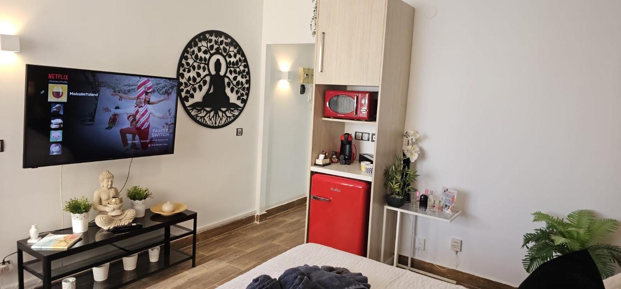 Namaste Modern Elegance City Center Apartment By Namaste Elite ตอร์เรโมลิโนส ภายนอก รูปภาพ